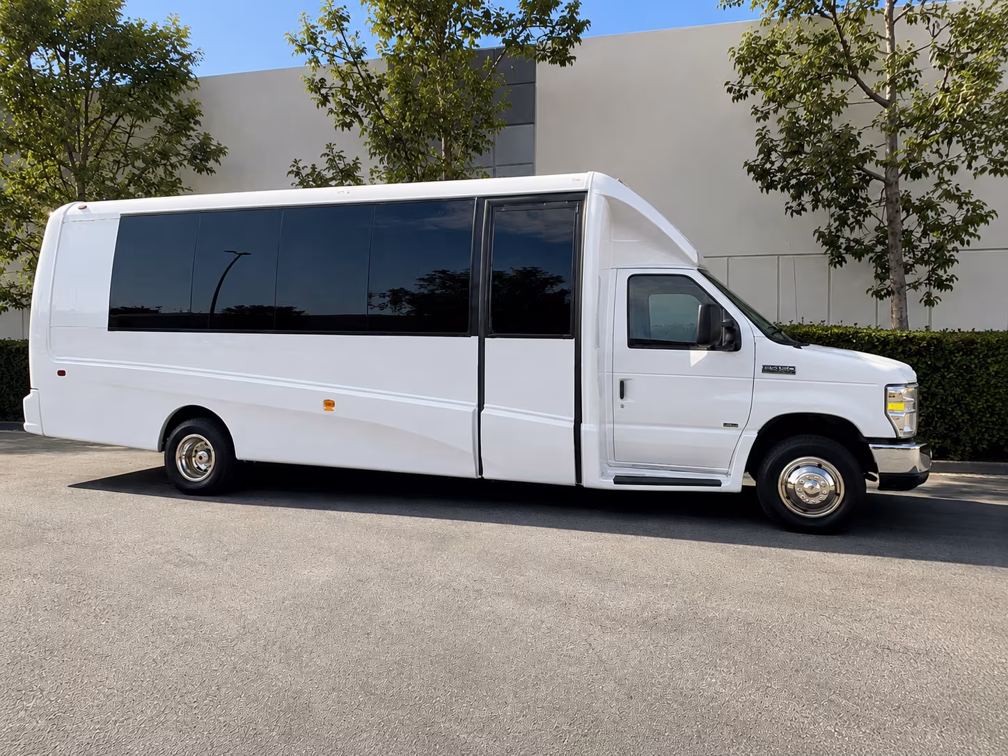 find and book transportation for your next corporate event 1