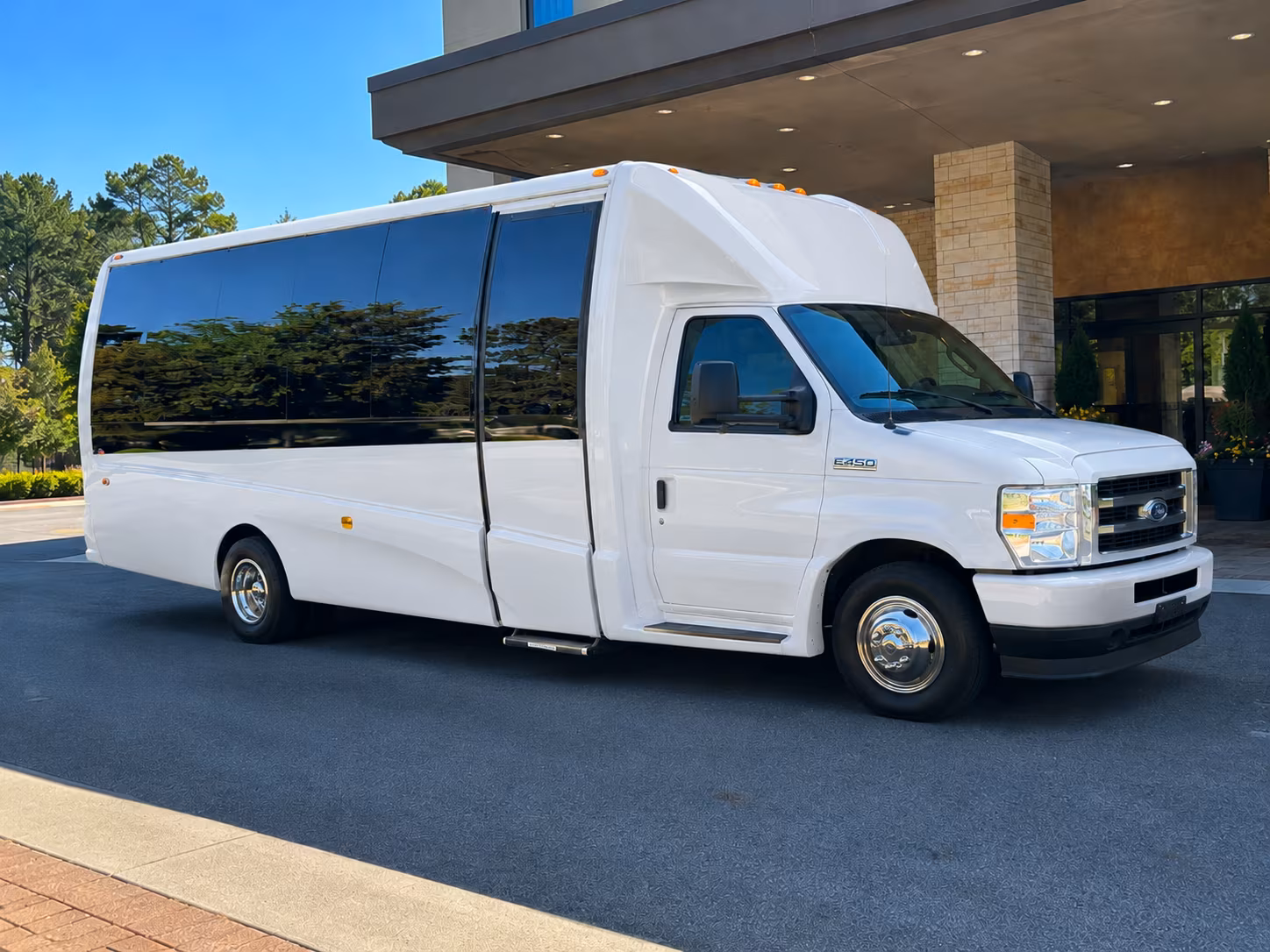 how bus type and group size affect bus rental rates in johns creek