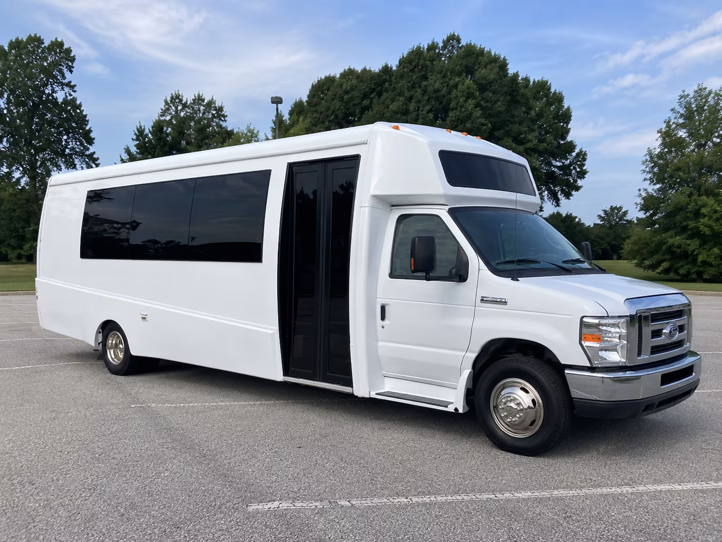 johns creek 18 passenger party bus