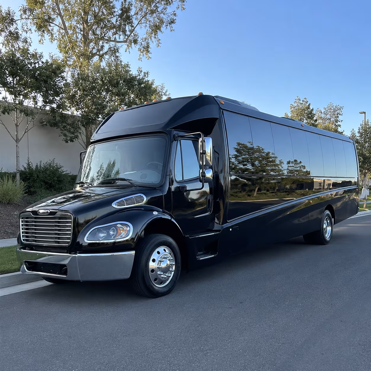 johns creek 30 passenger minibus